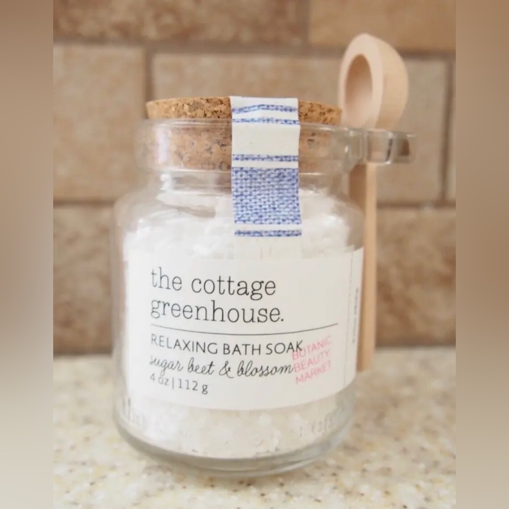 Margot Elena The Cottage Greenhouse Sugar Beet & Blossom Relaxing Bath Soak